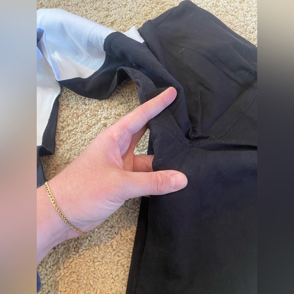 Alo Color Block Leggings - Picture 6 of 7